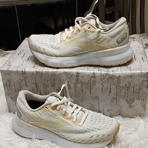 Brooks Glycerin 20 Women's Sz 5 Running Shoes